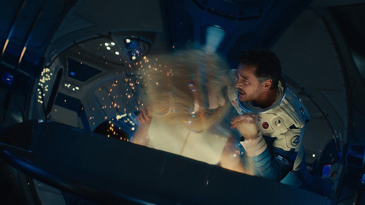 The Fantastic Four: First Steps - Sue Storm and Reed Richards in a ship