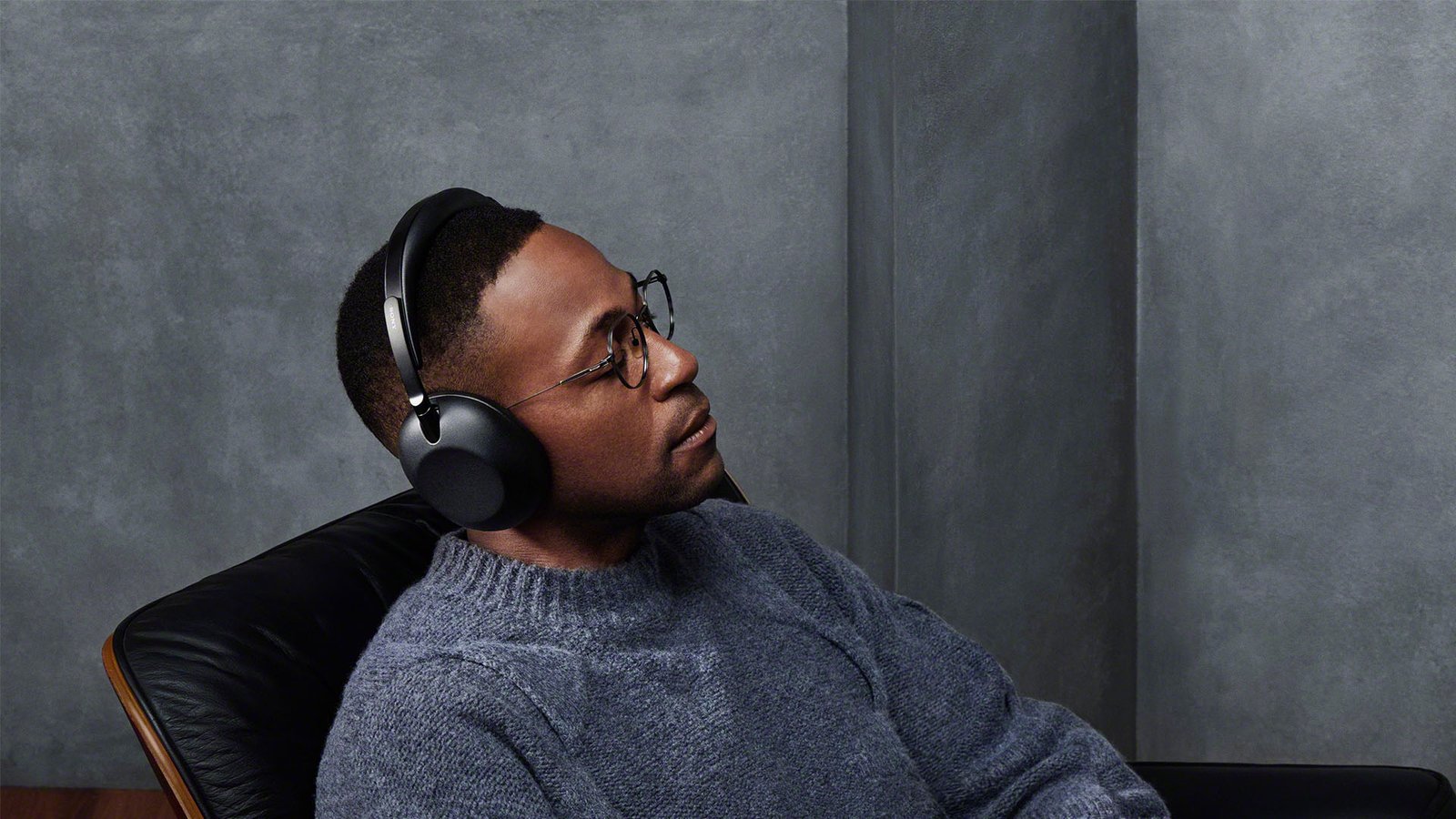 Sony 1000X THE COLLEXION Lifestyle