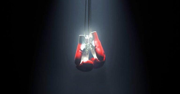 EA Sports confirms the return of Fight Night after a 15-year hiatus, releasing a teaser with "The Fight Is Never Over."
